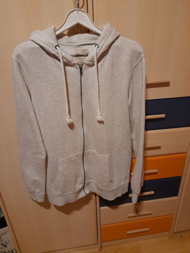 Sudadera gris Pull&Bear Hombre