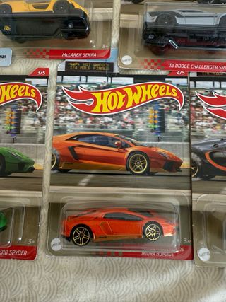 Hot Wheels 5 coches 1/4 Mile Finals

