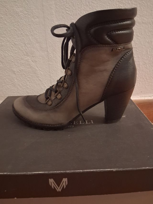 Botas Martinelli negro- gris