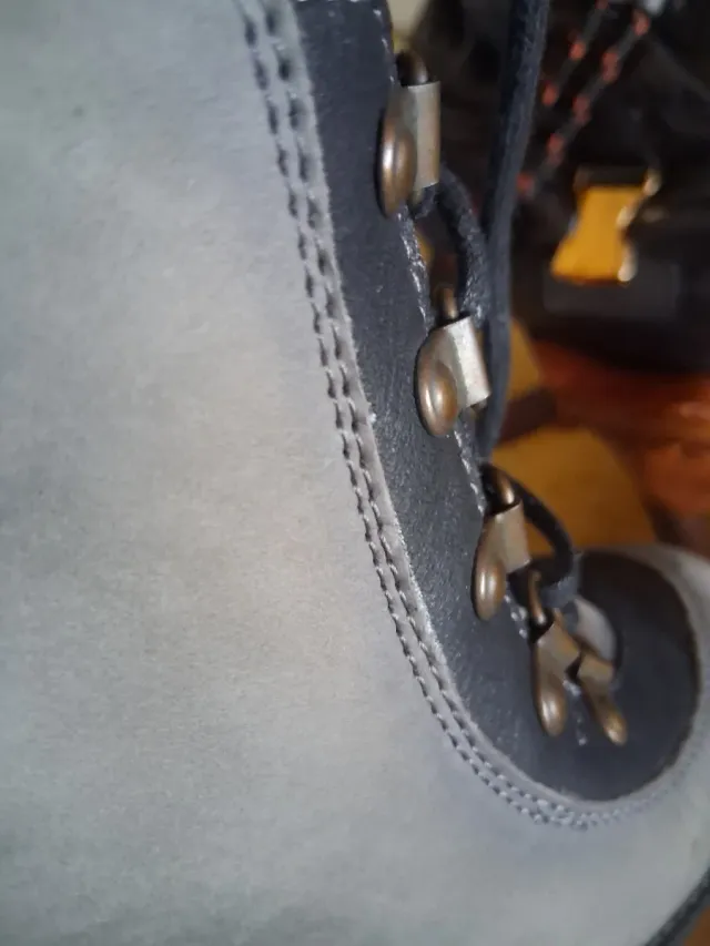 Botas Martinelli negro- gris