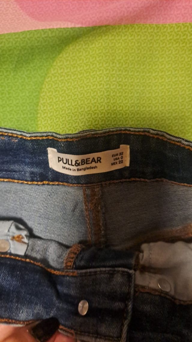 Shorts vaqueros Pull & Bear elásticos