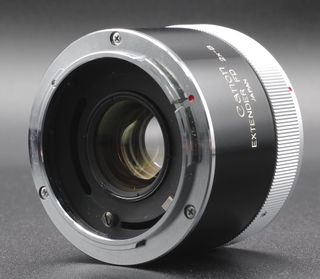 Canon Extender FD 2x-B: ¡Duplica tu Alcance!