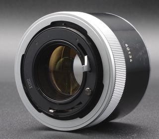 Canon Extender FD 2x-B: ¡Duplica tu Alcance!