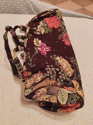 Bolso floral vintage con abalorios