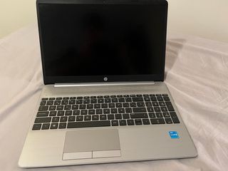 HP 250 G8 - Portátil 15,6" i3