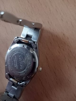 Reloj Lotus