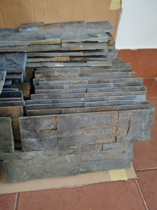 Revestimiento piedra gris 