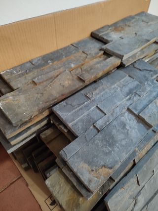 Revestimiento piedra gris 