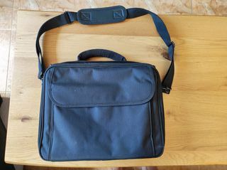 Maletín portátil 15" - Negro