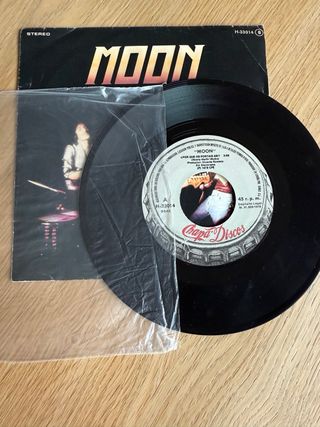 Single Moon - Pop Rock Nacional