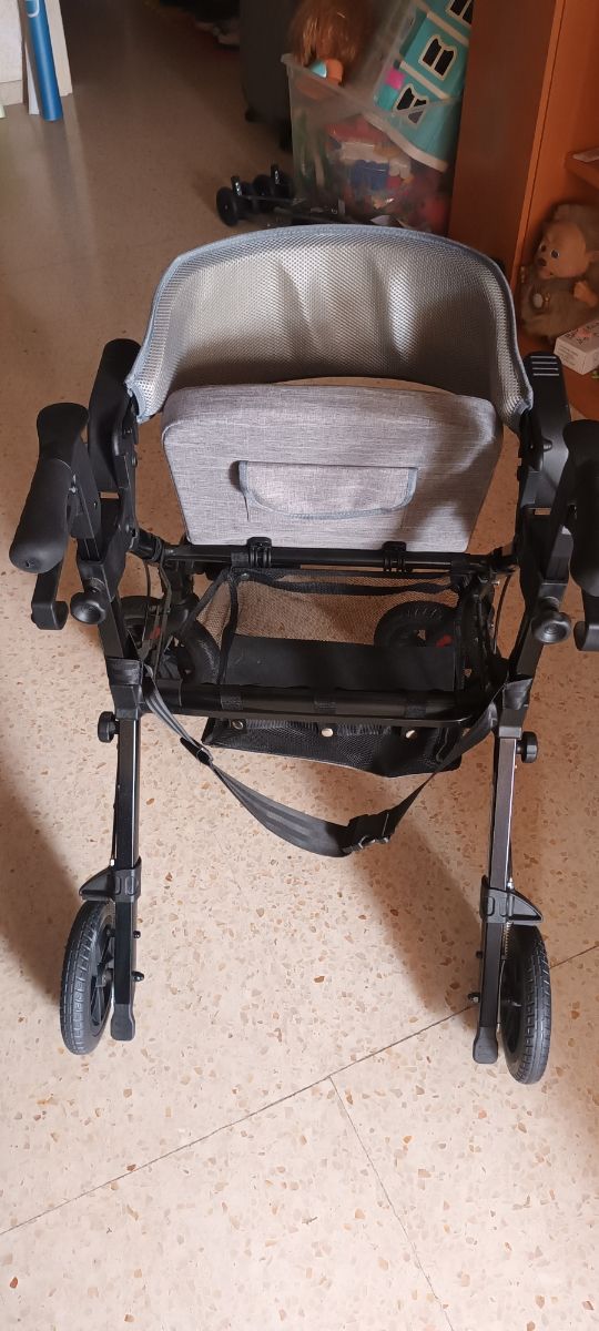 Andador 2 en 1 rollador + Silla de ruedas VOCIC