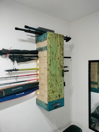 Expositor de Cañas Pesca: Madera