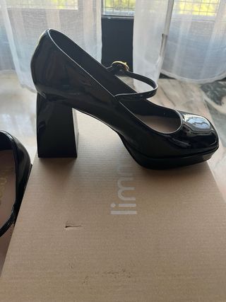 Zapatos Limma charol negros - Tacón