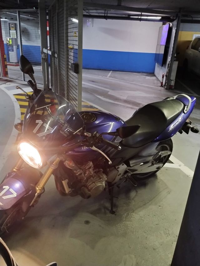 Honda CBF 600S - Moto + Equipamiento