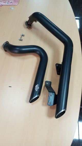 Escapes Vance & Hines