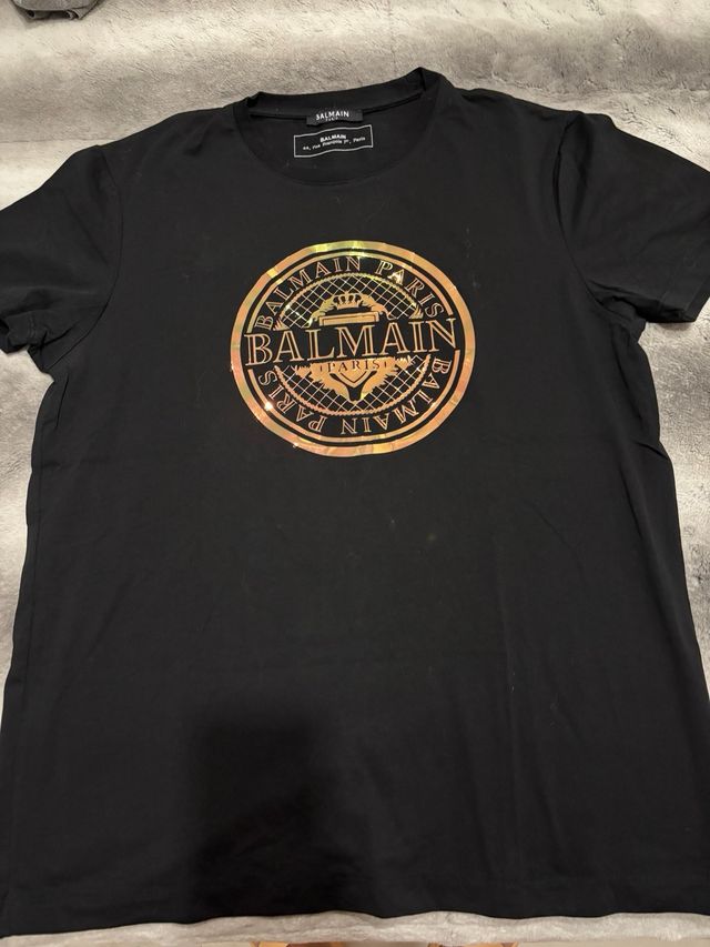 Camiseta Balmain negra
talla XL