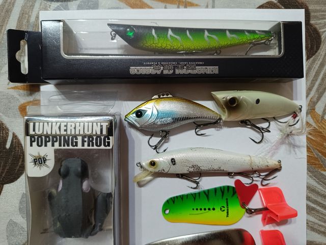 Lote señuelos pesca lucio blackbass