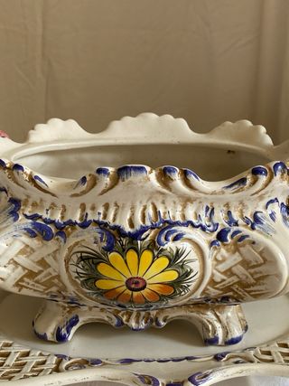 Centro mesa cerámico con plato estilo Capodimonte