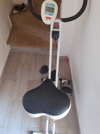 Bicicleta estática plegable