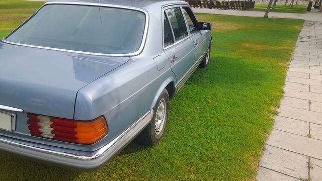 Mercedes-Benz 280 SEL W126