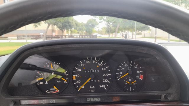 Mercedes-Benz 280 SEL W126