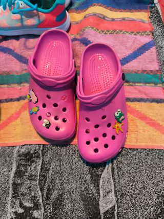 Crocs + Zapatillas Nike + regalo