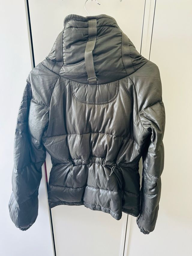 Plumifero Benetton verde oliva mujer