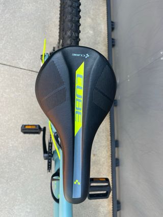 Bicicleta CUBE 24" Niño/a