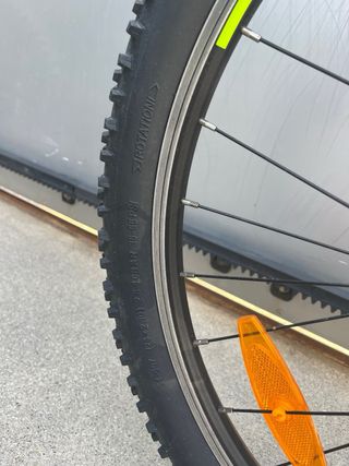 Bicicleta CUBE 24" Niño/a