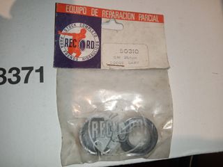 VEHICULOS CLASICOS, PIEZAS VARIAS (2)