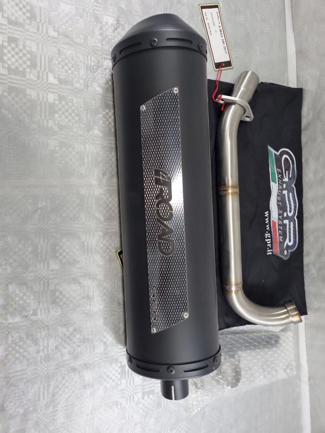 Yamaha XMAX 300 escape gpr