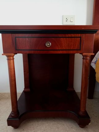 Cabecero y mesitas noche madera maciza + mueble
