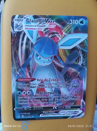 Glaceon VMAX - Carta Pokémon