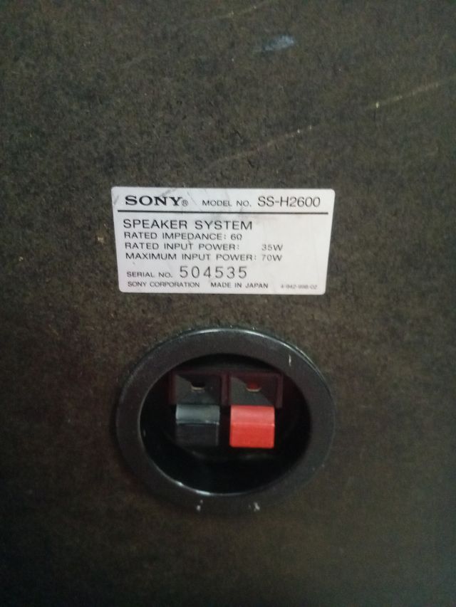 Altavoces Sony SS-H2000 3 vías. 18.5x36x20.5cms