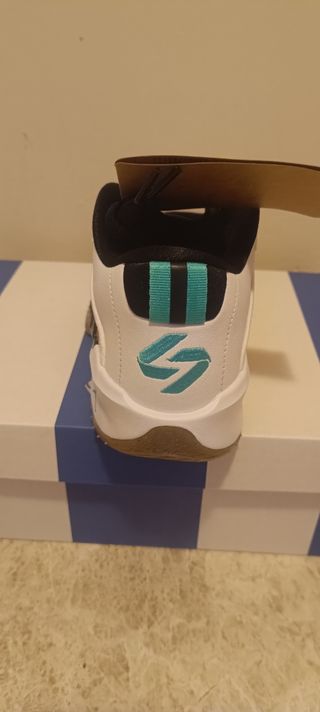 Zapatillas Jordan Luka 3 - Blancas y Turquesas