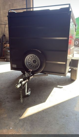 Alquiler Remolque cerrado metálico 60€ día