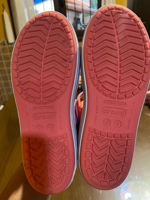 Sandalias Crocs niña talla 32-33