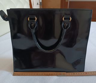 Furla - Borsa nera in vernice nera