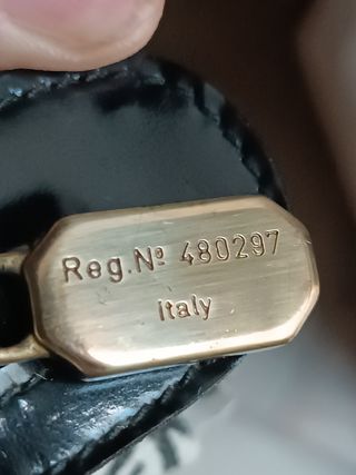 Furla - Borsa nera in vernice nera