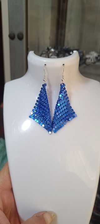 Pendientes triangulares azules