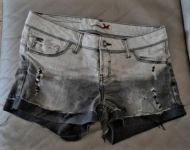 Shorts Stradivarius grigi-neri