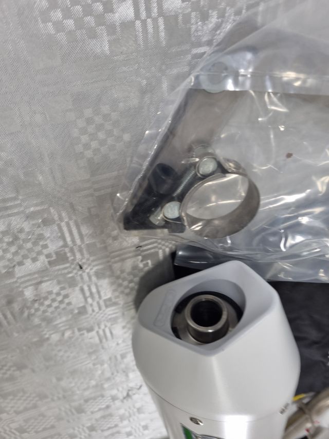 Honda PCX 125 (14-16) escape gpr