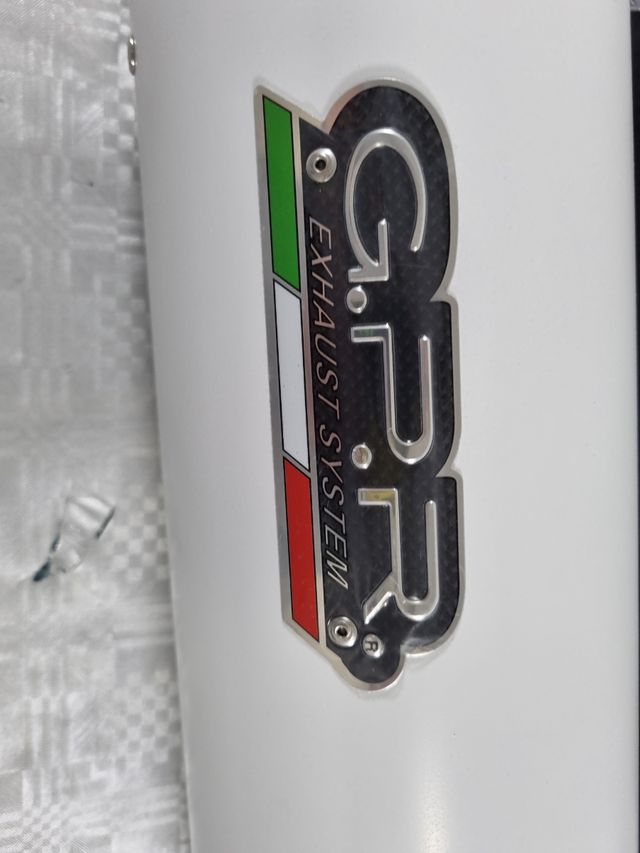 Honda PCX 125 (14-16) escape gpr