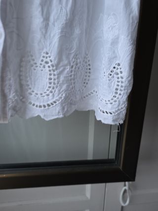 Blusa blanca estilo ibicenco