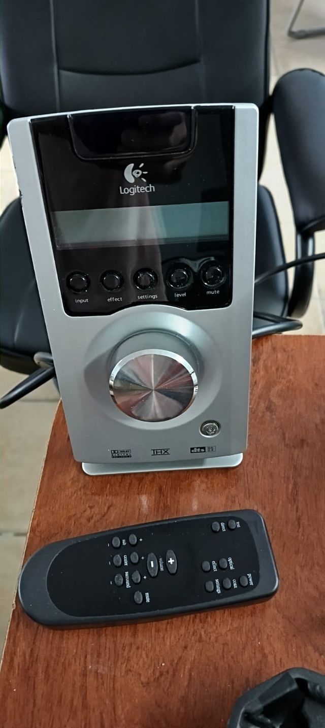 Altavoces Logitech Z5500 5.1