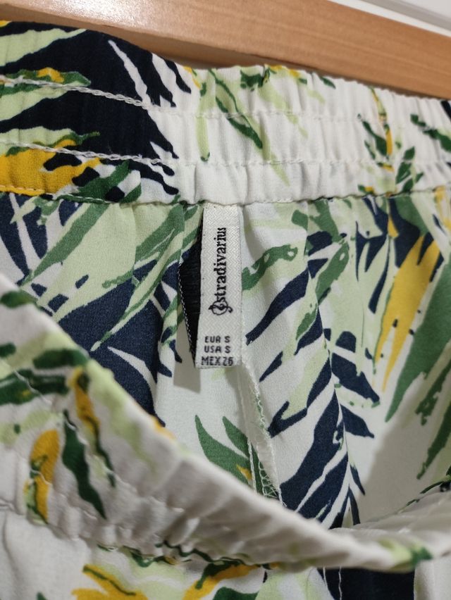 Pantalón estampado hojas - Talla S