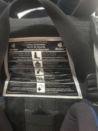 Mochila portabebés de montaña y trekking Deuter