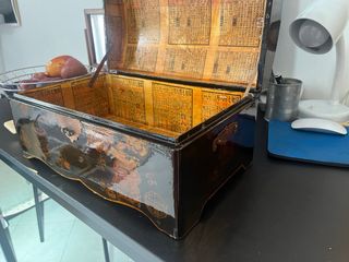 Scatola laccata cinese vintage