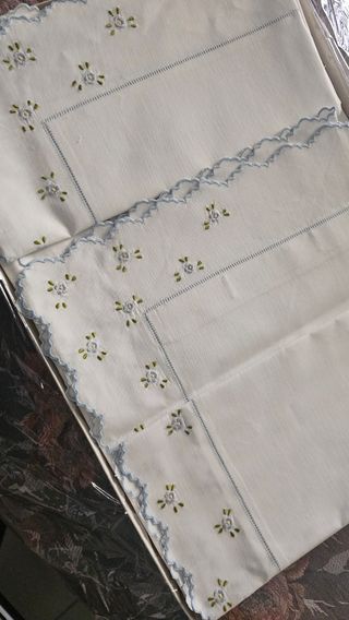 Sábanas/Lenzuola matrimoniali ricamate in m/lino