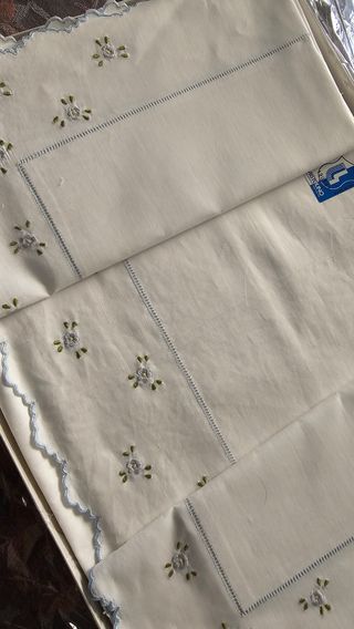 Sábanas/Lenzuola matrimoniali ricamate in m/lino